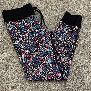 ⭐️ 3/$20 joy lab floral legging jogger small